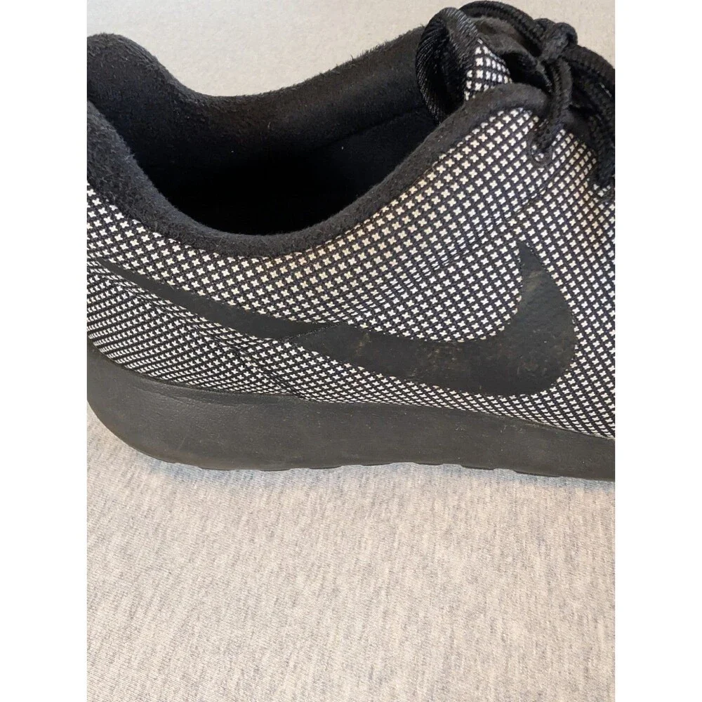 Nike Roshe One Premium Men's Black Low Top Athletic Sneaker 525234-005 s-11 2015